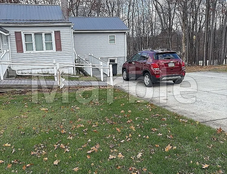 1410 W 2nd St — Photo 1