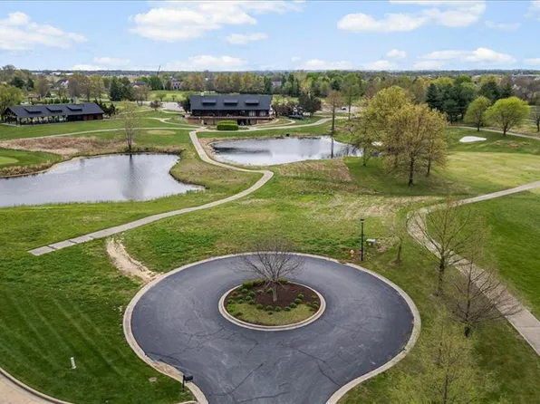 1044 Cypress Pointe Dr, Caseyville, IL 62232