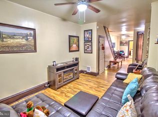 922 Perry St, Reading, PA 19604