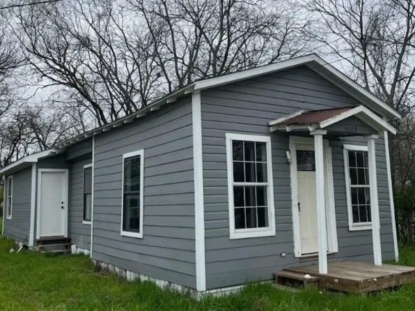 1009 N Border St, Cleburne, TX 76031