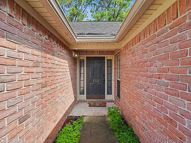 152 Dovetail Xing — Photo 2