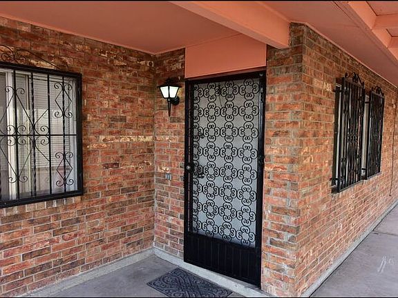 3rd image of 3709 Van Buren Ave
