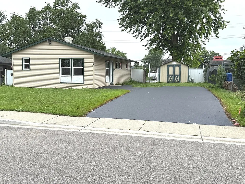 213 Butte Ln