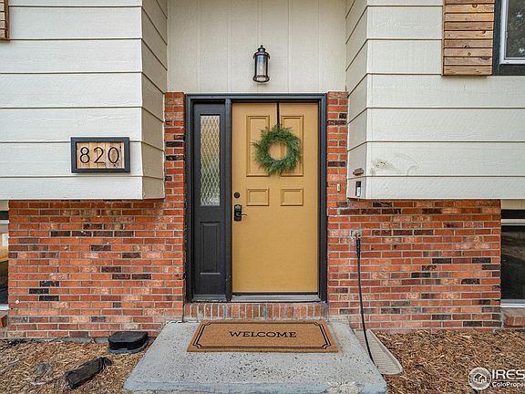 4th image of 820 18th St SW