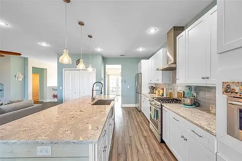 6416 Grenada Island Ave — Photo 12