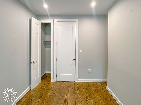 5th image of 259 Linden St APT 1R