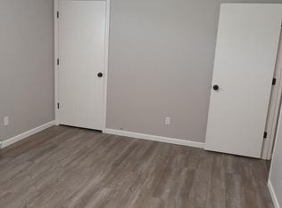 5840 Dresden Rd APT B, Zanesville, OH 43701