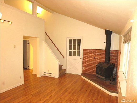 2nd image of 7211 191st Ave E