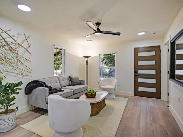2406 Santa Maria St, Austin, TX 78702