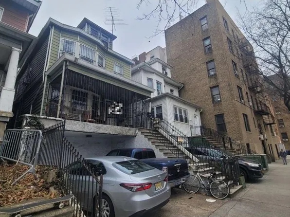 123 Father Zeiser Place, Bronx, NY 10468