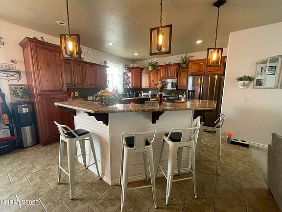 4th image of 332 Lawndale Dr
