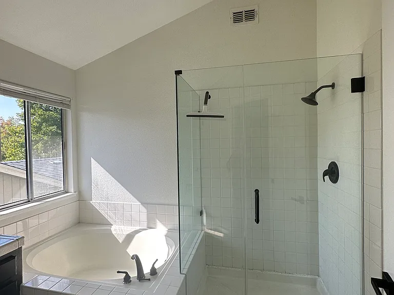 8224 Silverside Dr — Photo 10
