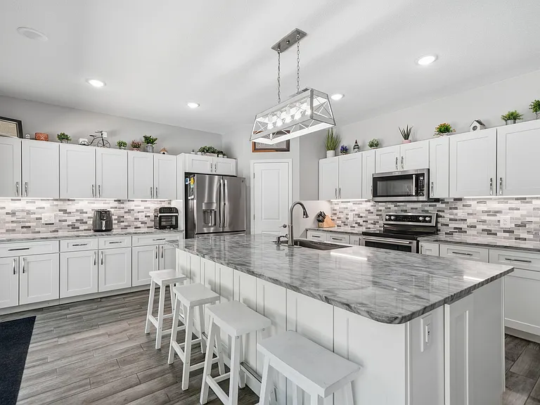 5855 Hunting Meadows Dr — Photo 17