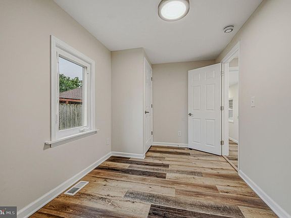 3rd image of 603 Liberty Blvd