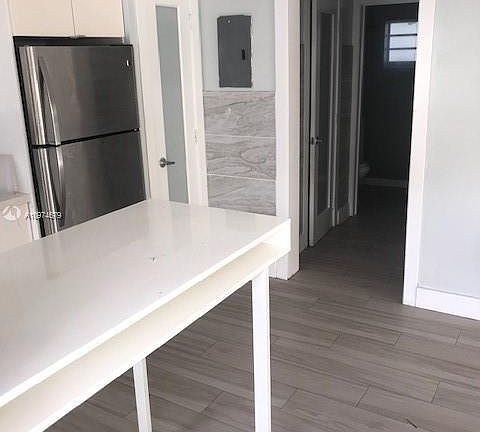 4th image of 655 Lenox Ave #4