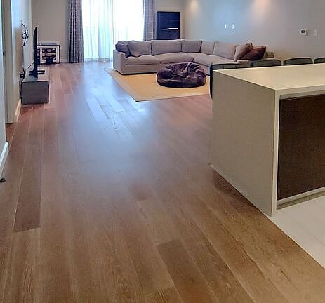 5th image of 441 S Barrington Ave Unit 303