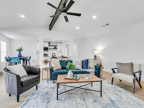 5th image of 6221 Maple Springs Dr