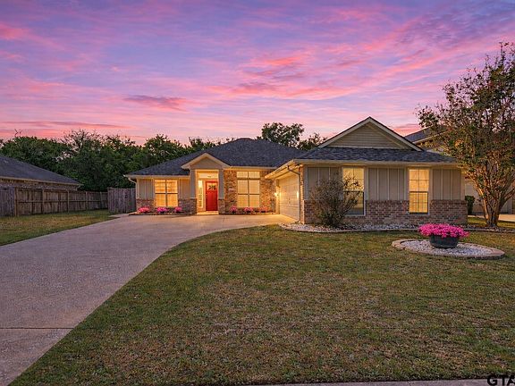 2nd image of 10926 Westhaven Cir