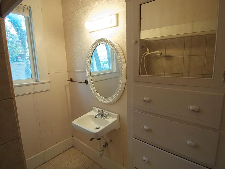 1107 W 22nd St #A — Photo 11