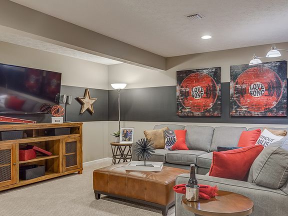 Versatile rec room