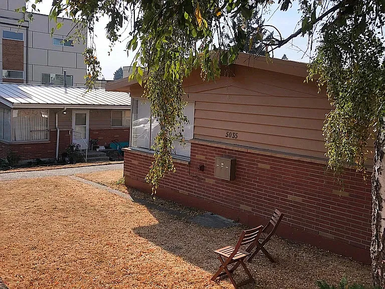 38th Ave SW, Seattle — Photo 2