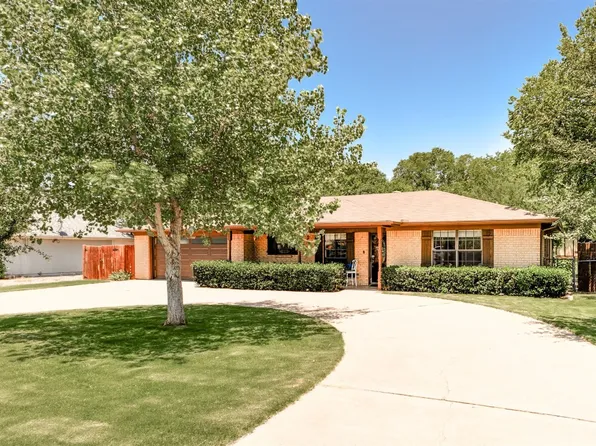 5602 Choctaw Dr, Granbury, TX 76049