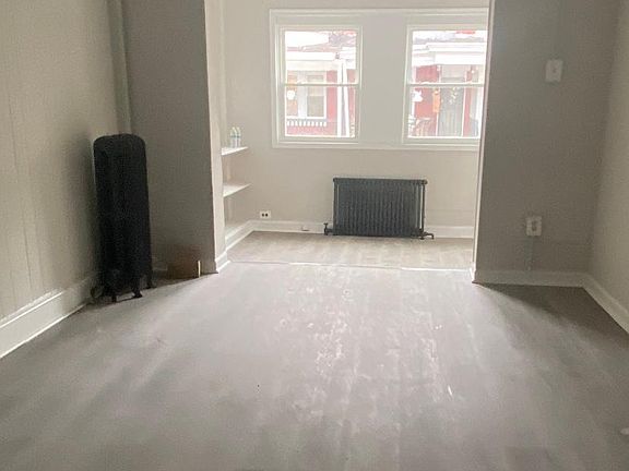 3rd image of 5853 Osage Ave #1