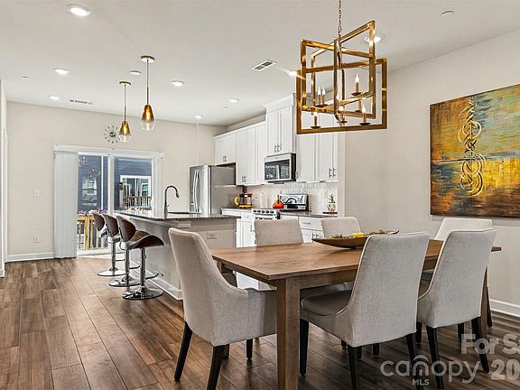 5th image of 2614 Greenmarket Dr