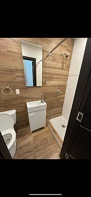 Rented by Cargon Realty | media 9