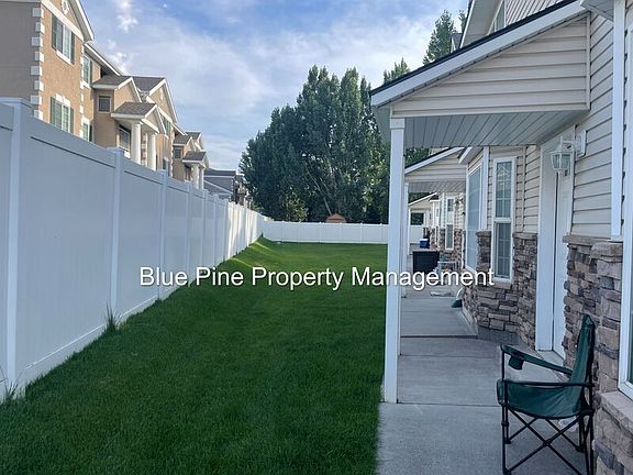 4th image of 582 Legacy Ln Unit 1