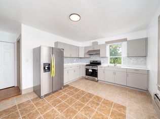 25 Olean Ave FLOOR 2, Jersey City, NJ 07304