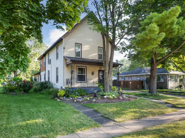 145 Dewey St, Oregon, WI 53575