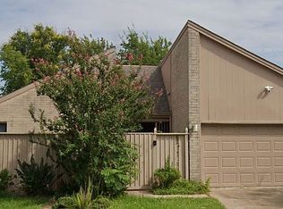 9514 Tarragon Ln, Houston, TX 77036