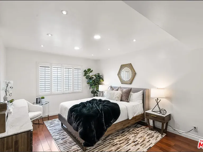 1021 N Crescent Heights Blvd #207 — Photo 3