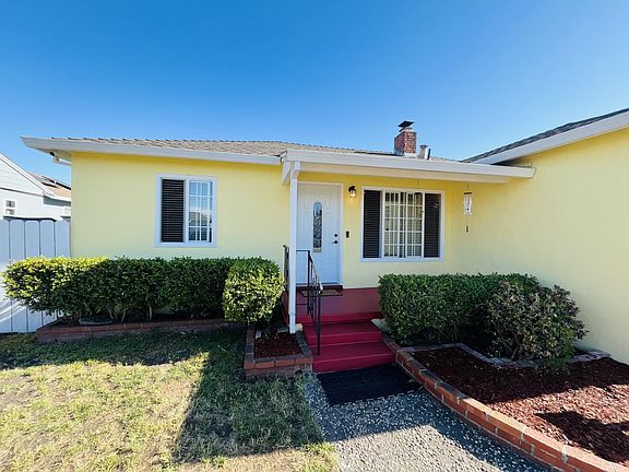 4th image of 440 Linnell Ave