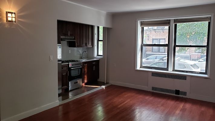 1st image of 205 E 82nd St APT 1B