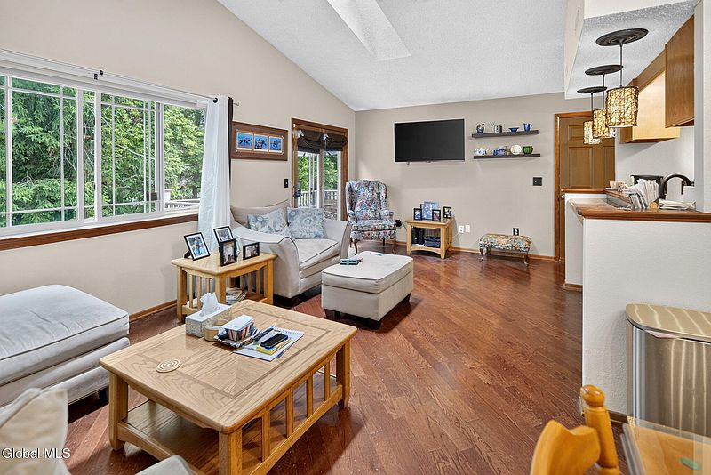 5th image of 202 Burgoyne Drive #202