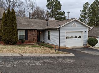 157 Village Cir, Dickson, TN 37055
