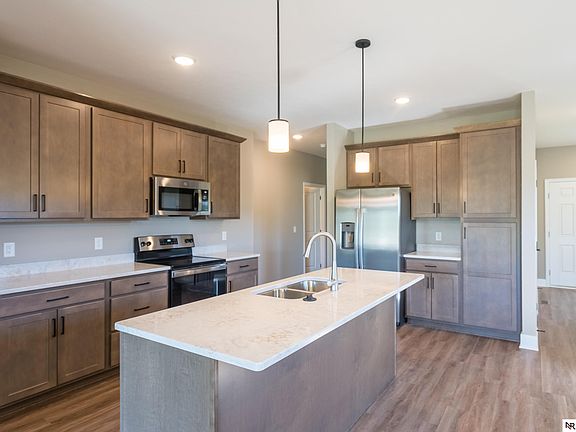 4th image of 8234 S 178th St