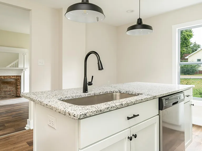 2206 Keith Ave — Photo 9