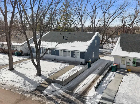 1321 Circle Terrace Blvd NE, Columbia Heights, MN 55421