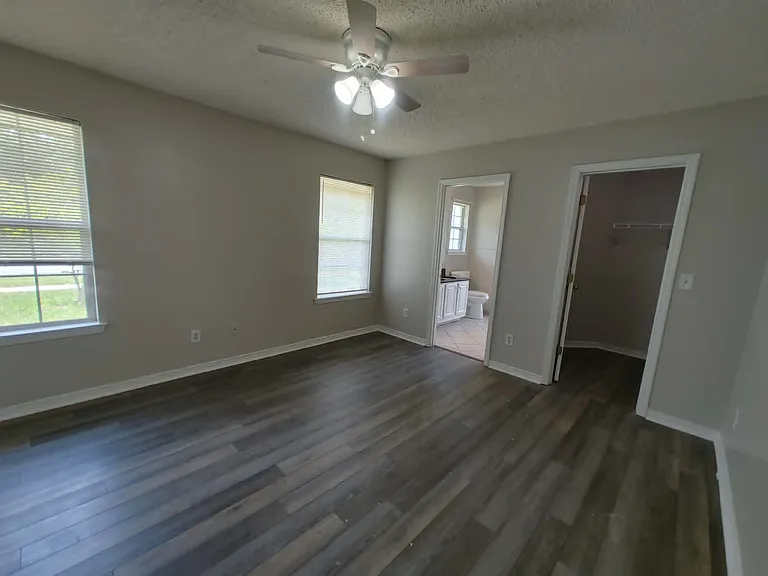 7548 Cliff Cottage Dr — Photo 16