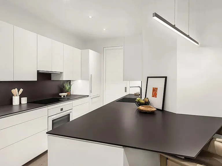 324 W 108th St #31 — Photo 3