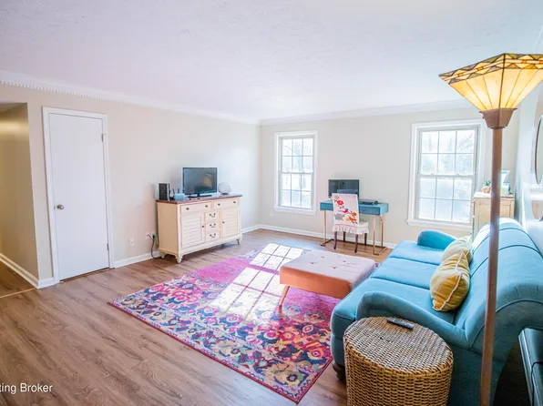 8133 Lake Ave APT B6, Louisville, KY 40222