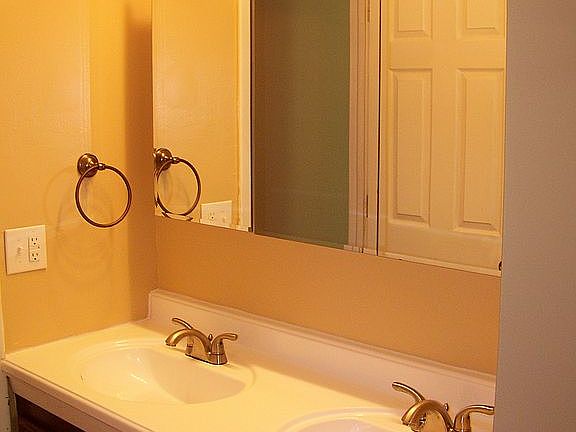 dual sinks in full BA