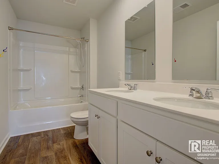 113 Hillsford Ln — Photo 21
