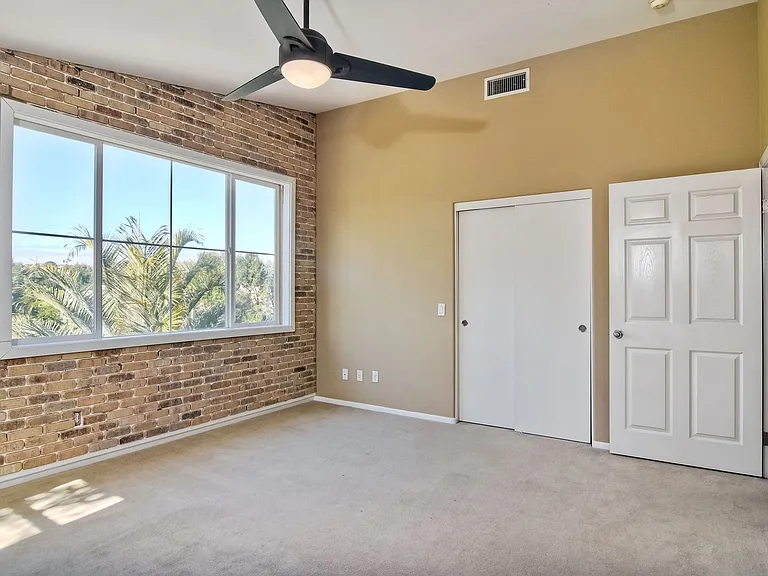 6349 Alexandri Cir — Photo 19