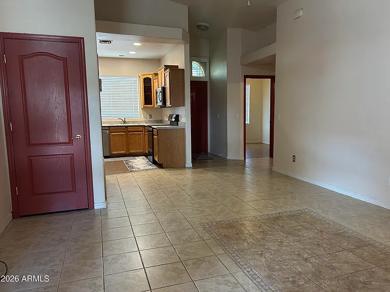 105 N Warren St — Photo 15