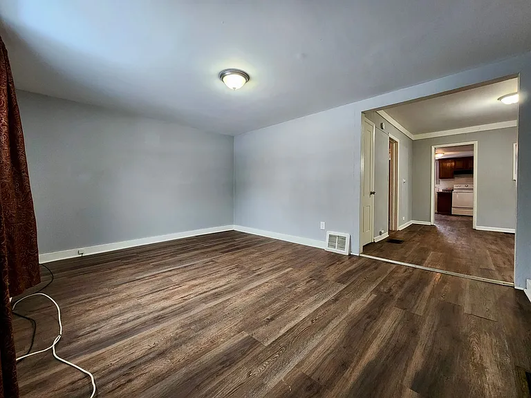 670 Garson Ave — Photo 12
