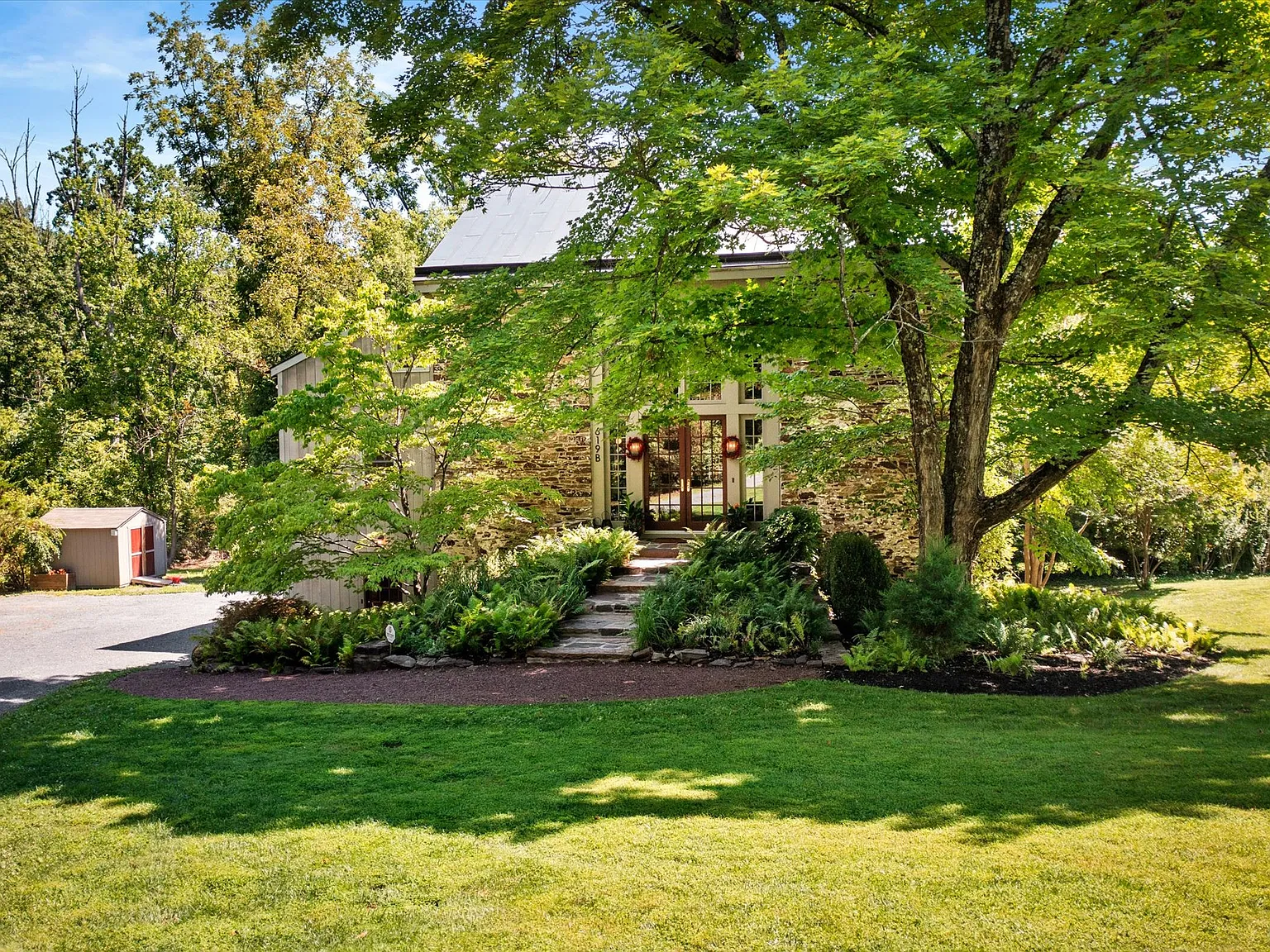 3 bed, 2.5 bath, 3458 sqft, $7,000 — Photo 3